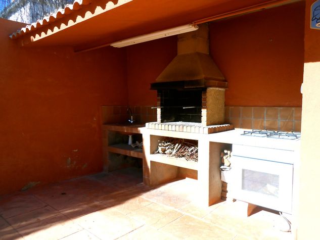 Barbecue and cooking area
Barbecue and cooking area