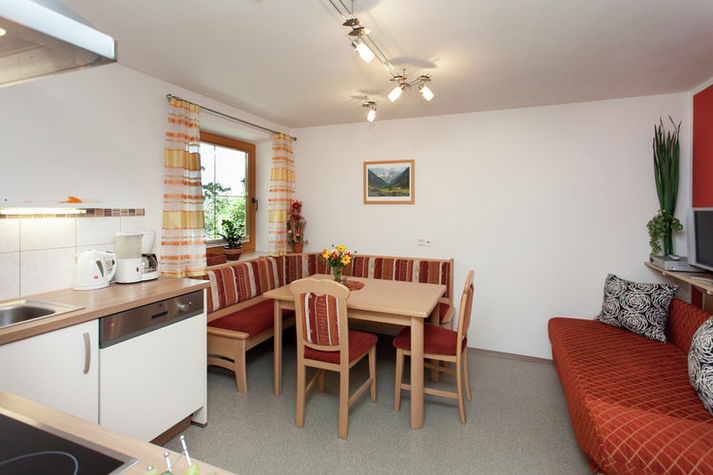 DiningRoom