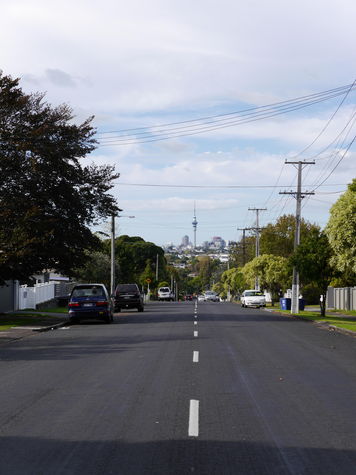 The city is very close - about 10 minutes by car (traffic dependent).