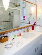 Spacious and luxurious bathroom