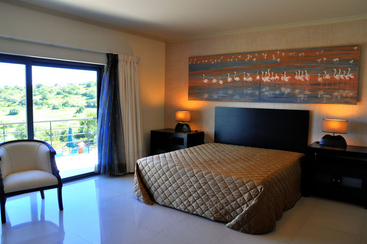 Master bedroom en suite 
All bedrooms are en-suite with either bathroom or shower room.