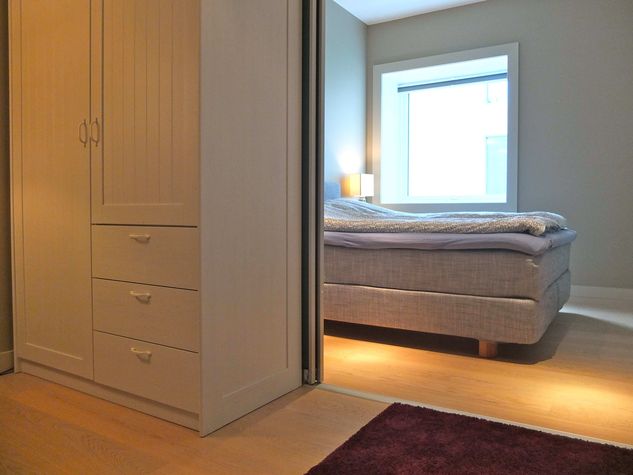 Walking closet included