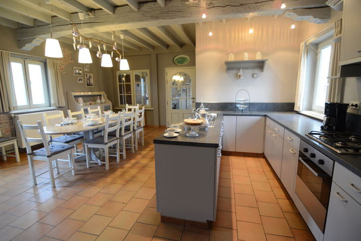 DiningRoom