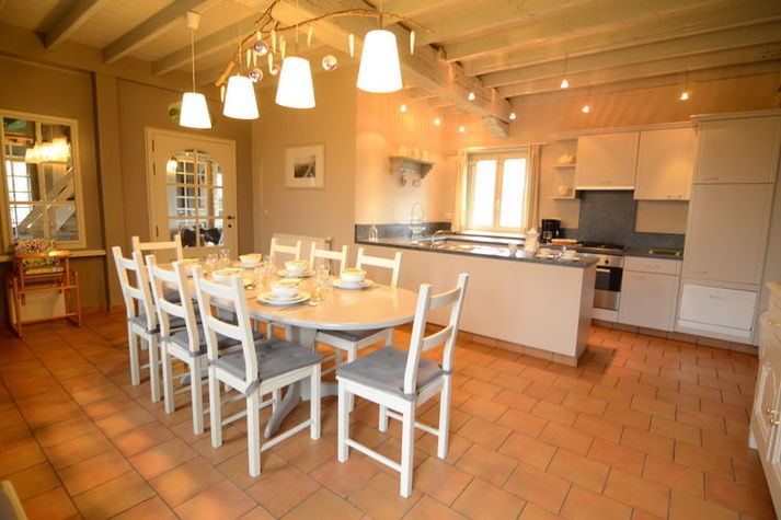 DiningRoom