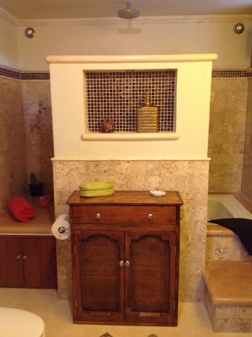 Upper Ensuite