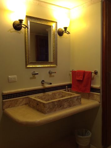 Upper Ensuite