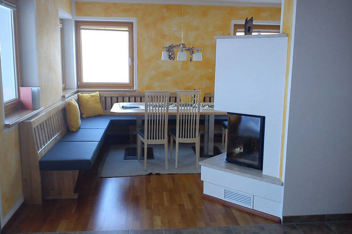 DiningRoom