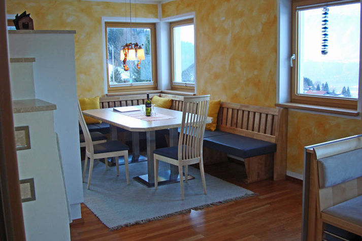 DiningRoom