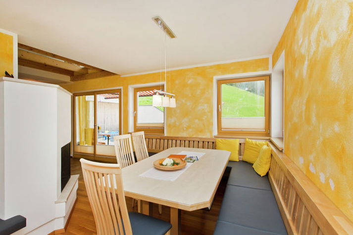 DiningRoom