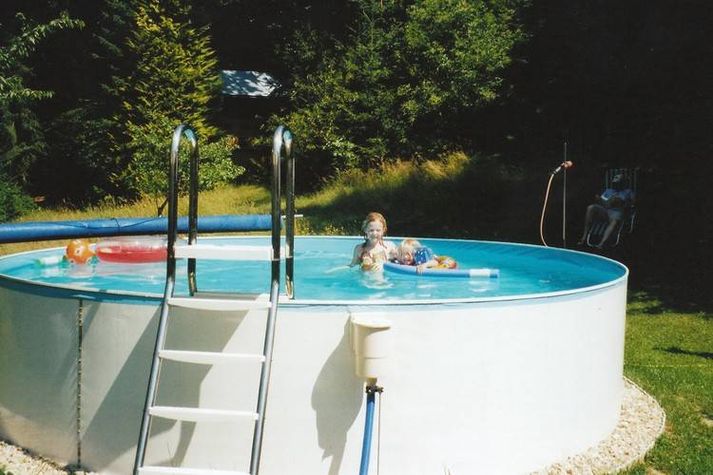 PoolOfHouse