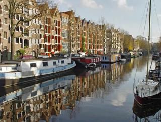 Brouwersgracht
The Amsterdam Jordaan is undoubtedly the most sung about, described and romanced town district of the Netherlands