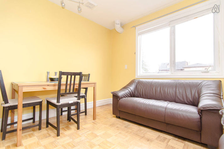 Living/Dining area.