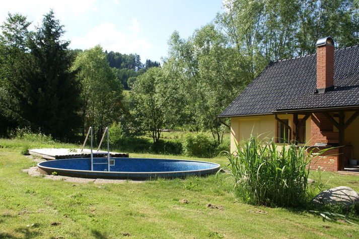 PoolOfHouse