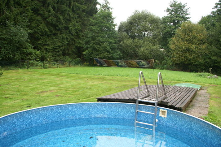 PoolOfHouse