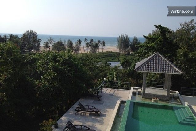 Walking distance to the beach