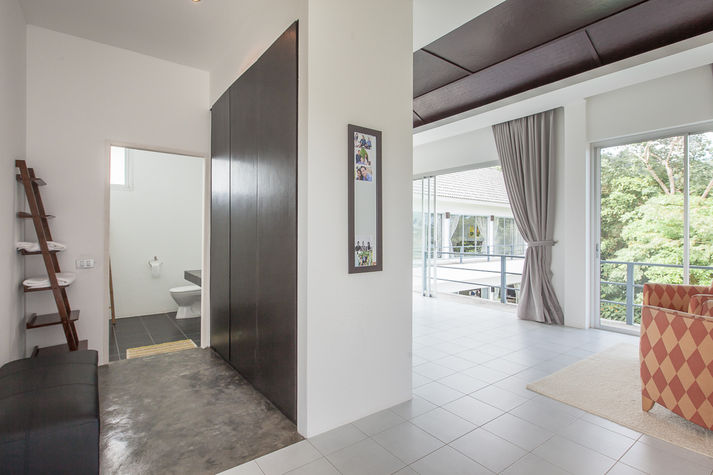 2nd Bedroom: Complete with attached bath.