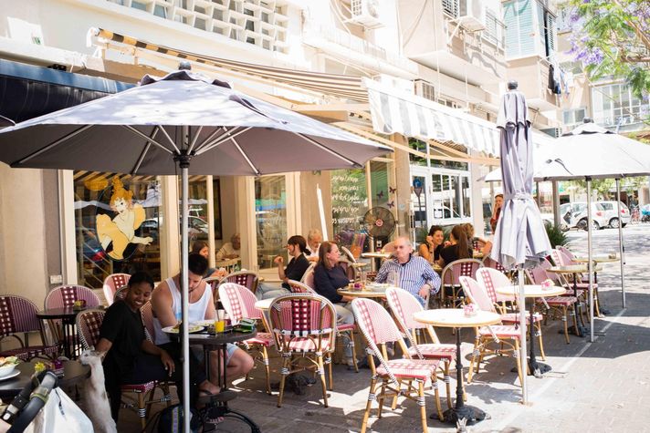 Basel nearby Cafe