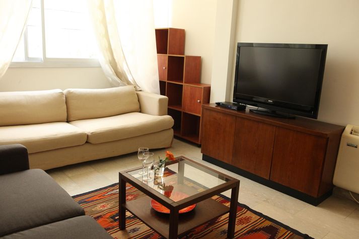 Flat screen TV + cable