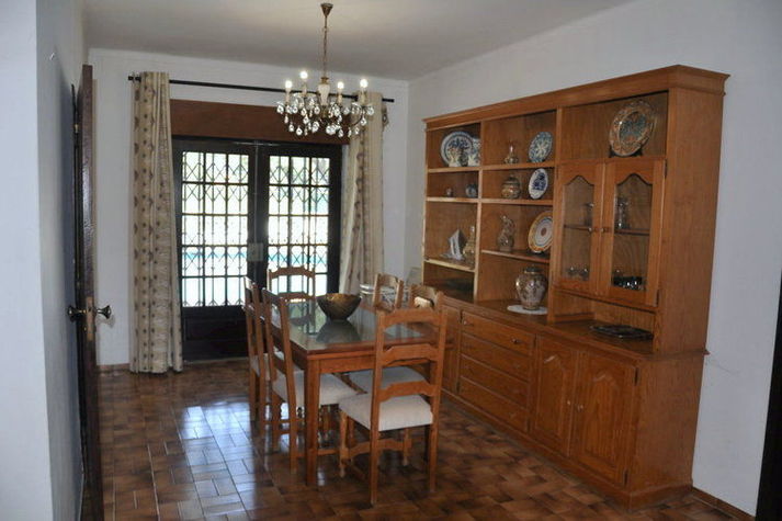 DiningRoom