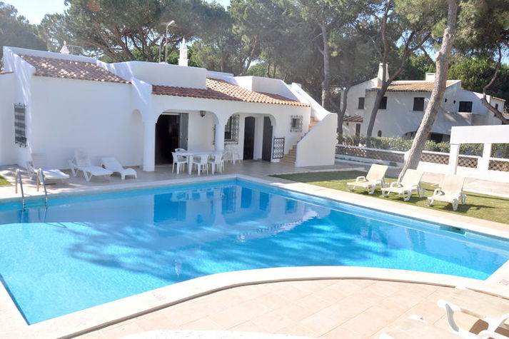 PoolOfHouse