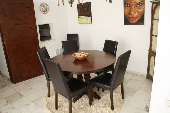 DiningRoom
