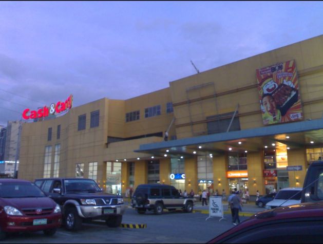 Cash & Carry Shopping Mall Just Opposite TLM