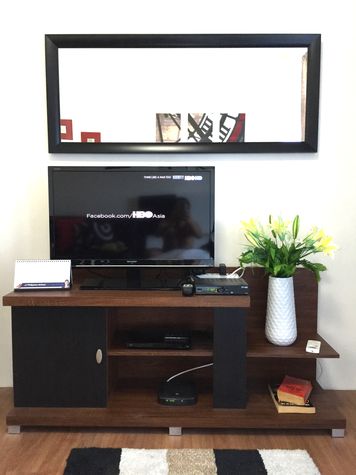 TV with HD SkyCable Channels