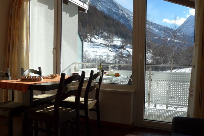 DiningRoom