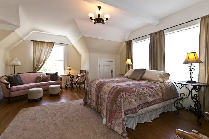 Master Bedroom with Walk in Closet