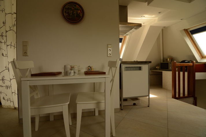 DiningRoom