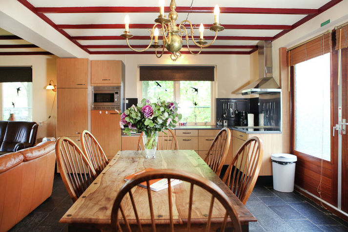 DiningRoom