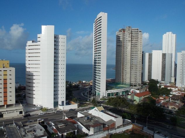Vista parcial do mar.
