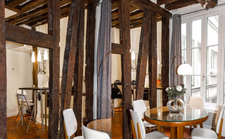 Paris Apartment Rental; Vacation in Paris
Rent and relax with we-Paris in the charming and spacious Marais Apartment! #ParisApartmentRental #VacationinParis