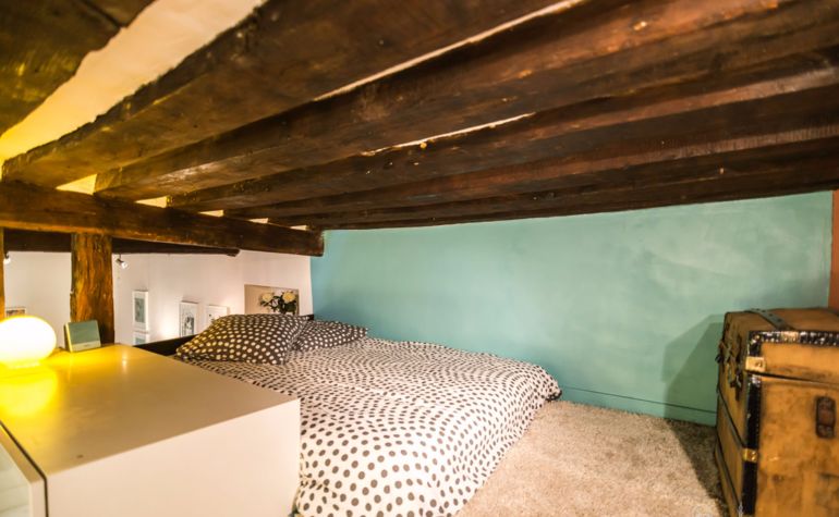 Paris Apartment Rental; Vacation in Paris
Rent and relax with we-Paris in the charming and spacious Marais Apartment! #ParisApartmentRental #VacationinParis