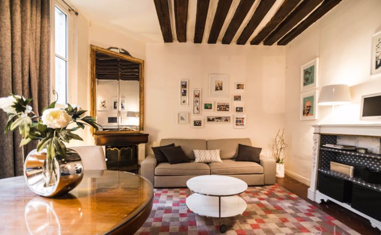 Paris Apartment Rental; Vacation in Paris
Rent and relax with we-Paris in the charming and spacious Marais Apartment! #ParisApartmentRental #VacationinParis