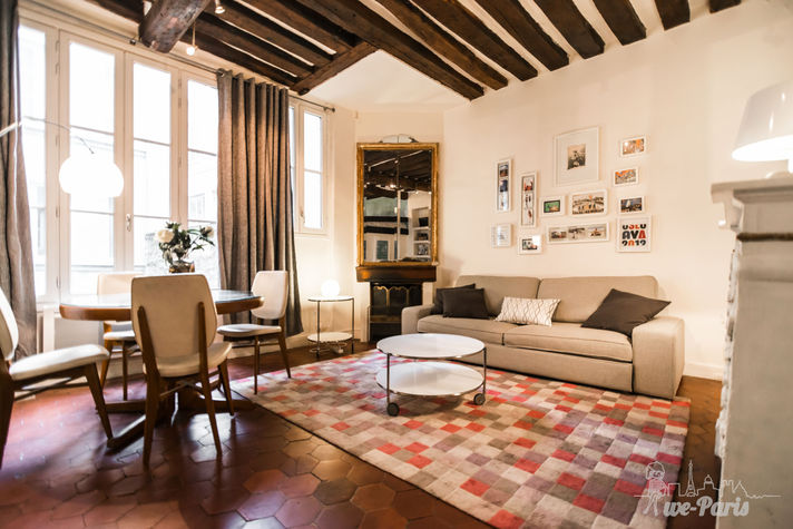 Paris Apartment Rental; Vacation in Paris
Rent and relax with we-Paris in the charming and spacious Marais Apartment! #ParisApartmentRental #VacationinParis