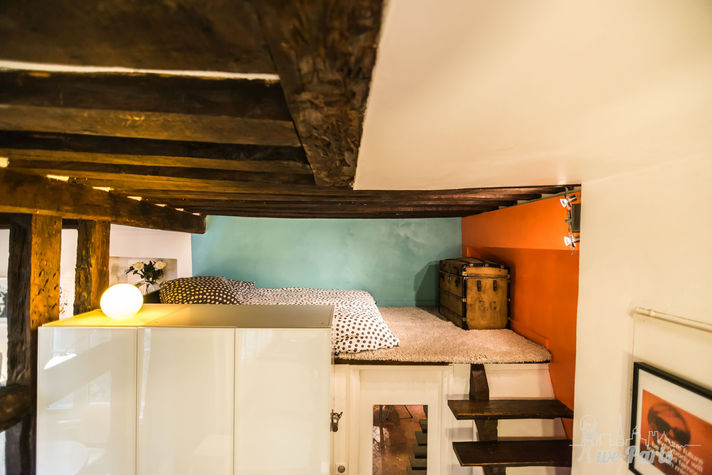 Paris Apartment Rental; Vacation in Paris
Rent and relax with we-Paris in the charming and spacious Marais Apartment! #ParisApartmentRental #VacationinParis