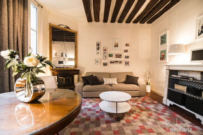 Paris Apartment Rental; Vacation in Paris
Rent and relax with we-Paris in the charming and spacious Marais Apartment! #ParisApartmentRental #VacationinParis