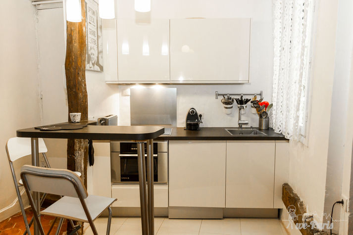 Paris Apartment Rental; Vacation in Paris
Rent and relax with we-Paris in the charming and spacious Marais Apartment! #ParisApartmentRental #VacationinParis