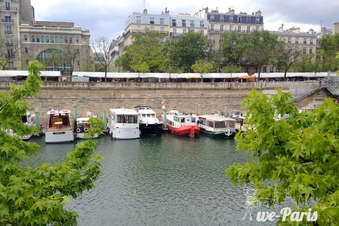 Paris Apartment Rental; Vacation in Paris
Rent and relax in the dreamy Bonjour Apartment! #ParisApartmentRentals #VacationinParis