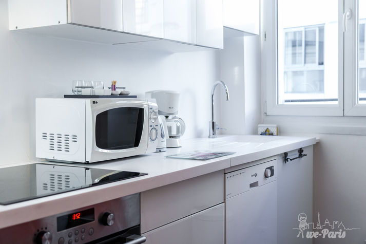 Paris Apartment Rental; Vacation in Paris
Rent and relax in the dreamy Bonjour Apartment! #ParisApartmentRentals #VacationinParis