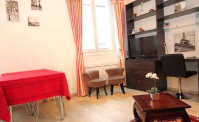 Paris Apartment Rental, Vacation in Paris
Rent and relax in the dreamy Bonjour Apartment! #ParisApartmentRentals #VacationinParis