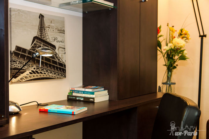 Paris Apartment Rental; Vacation in Paris
Rent and relax in the dreamy Bonjour Apartment! #ParisApartmentRentals #VacationinParis