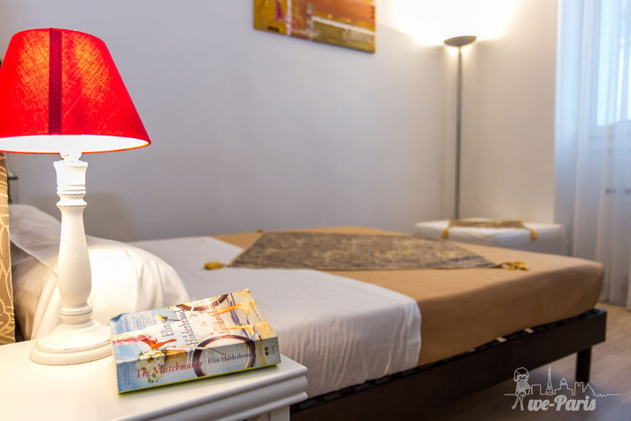 Paris Apartment Rental; Vacation in Paris
Rent and relax in the dreamy Bonjour Apartment! #ParisApartmentRentals #VacationinParis