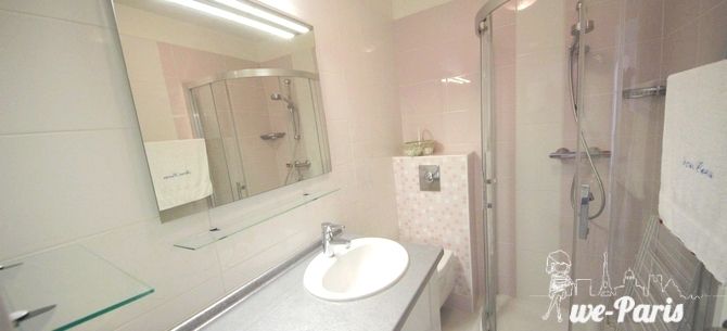 Paris Apartment Rental; Vacation in Paris
Rent and relax in the dreamy Bonjour Apartment! #ParisApartmentRentals #VacationinParis