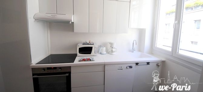 Paris Apartment Rental; Vacation in Paris
Rent and relax in the dreamy Bonjour Apartment! #ParisApartmentRentals #VacationinParis