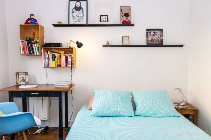 Paris Apartment Rental, Vacation in Paris
Relax after your long day in this comfortable and quiet bedroom, away from any street noise.