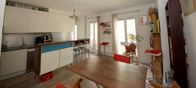 Paris Apartment Rental, Vacation in Paris
Enjoy spending time together in this spacious and bright kitchen. #ParisApartmentRentals