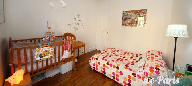 Paris Apartment Rental, Vacation in Paris
Relax after a long day of exploring in this charming bedroom, with a view of the rue de la Fontaine au Roi. #ParisApartmentRentals