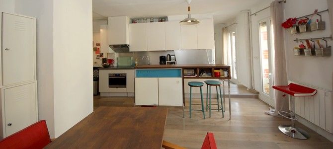 Paris Apartment Rental, Vacation in Paris
Enjoy spending time together in this spacious and bright kitchen. #ParisApartmentRentals
